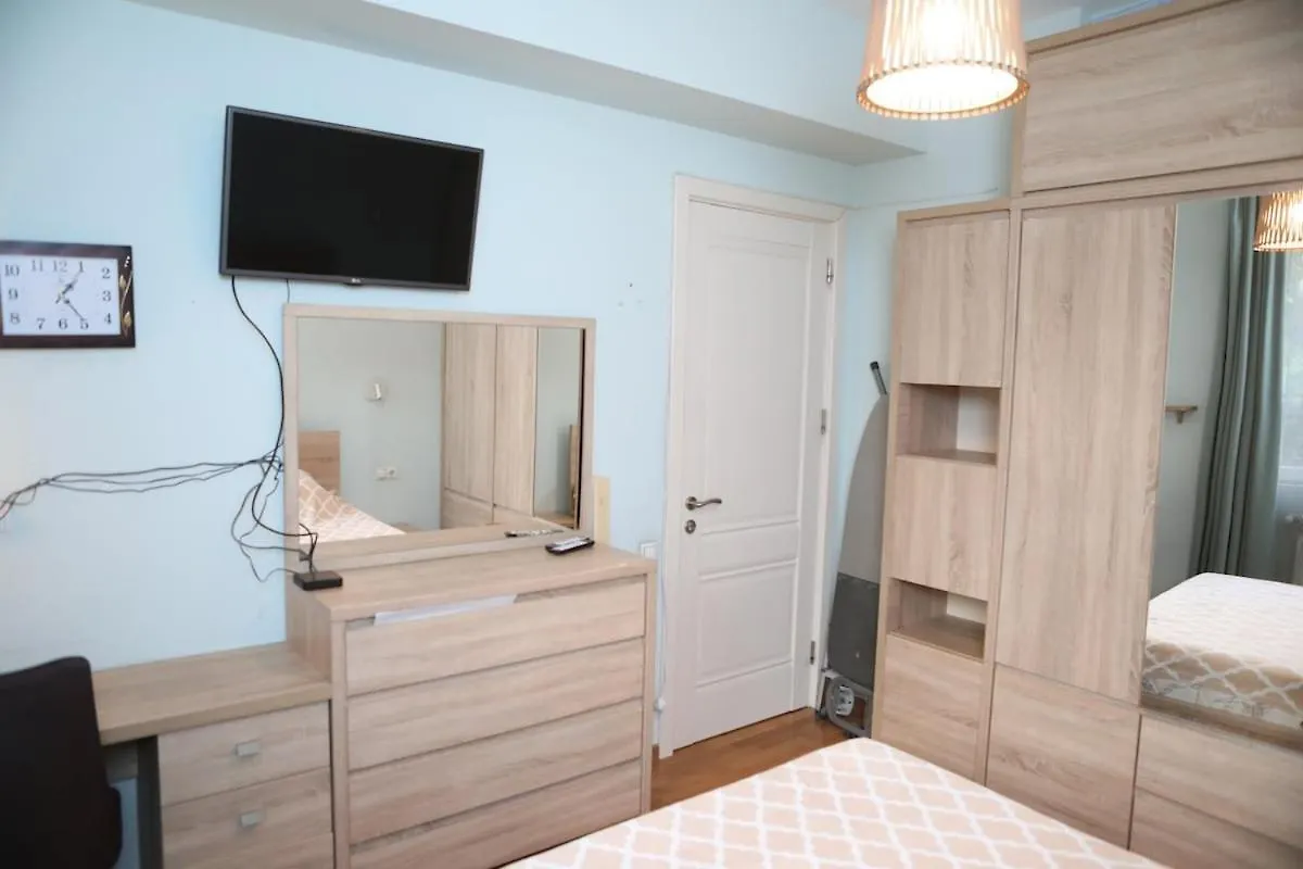 شقة Cozy Flat Near Metro With Balcony تبليسي 0*,  جورجيا